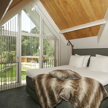 Holiday Home With Bubble Bath In Noordwijk