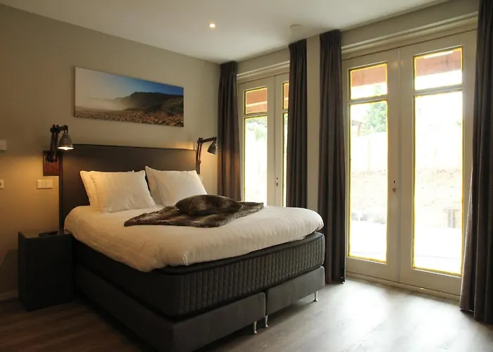 Holiday Home With Bubble Bath In Noordwijk